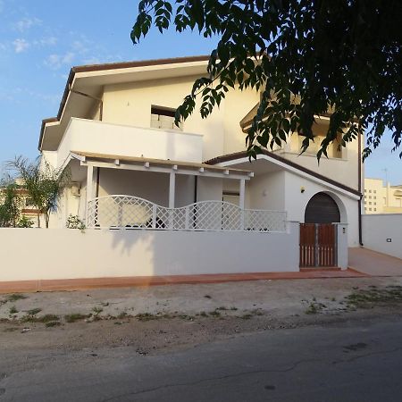 Linda Casa Vacanze Felline Exterior photo